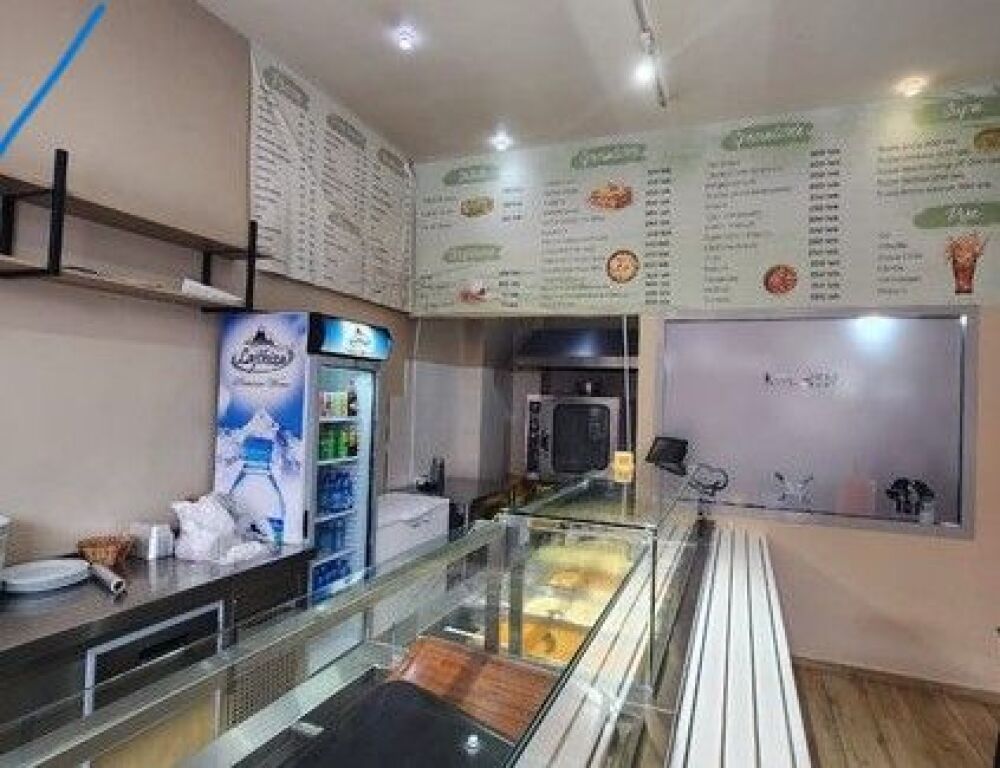 Shitet, Biznesi "Restorant", Kompleksi Delijorgji, Tirane