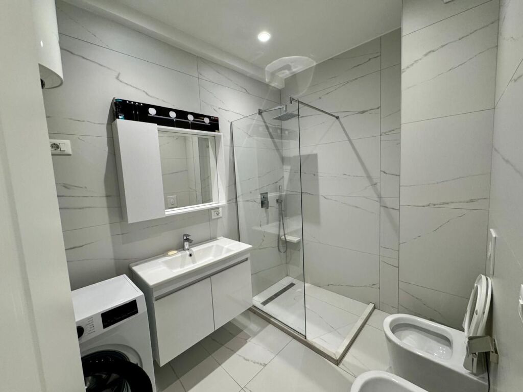 Ap 1+1 per qira tek ish treni