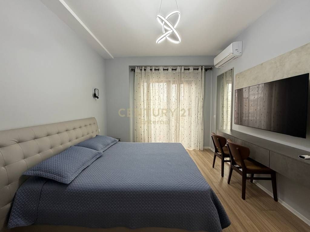 APARTMENT 3+1+2 WITH PARKING FOR RENT AT GARDEN BUILDING