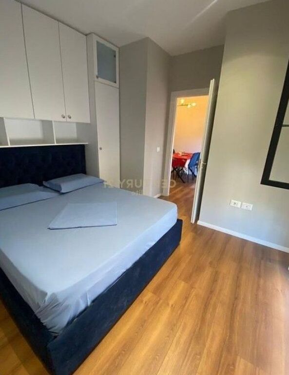 Apartament 2+1 Me Qira në Rruga e Dibrës