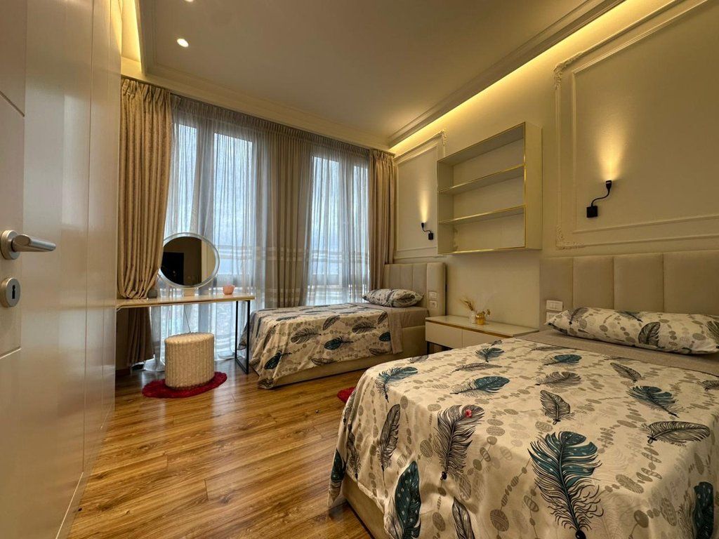 Affittiamo appartamento 2+1+2 con posto auto, Park Gate Residence!