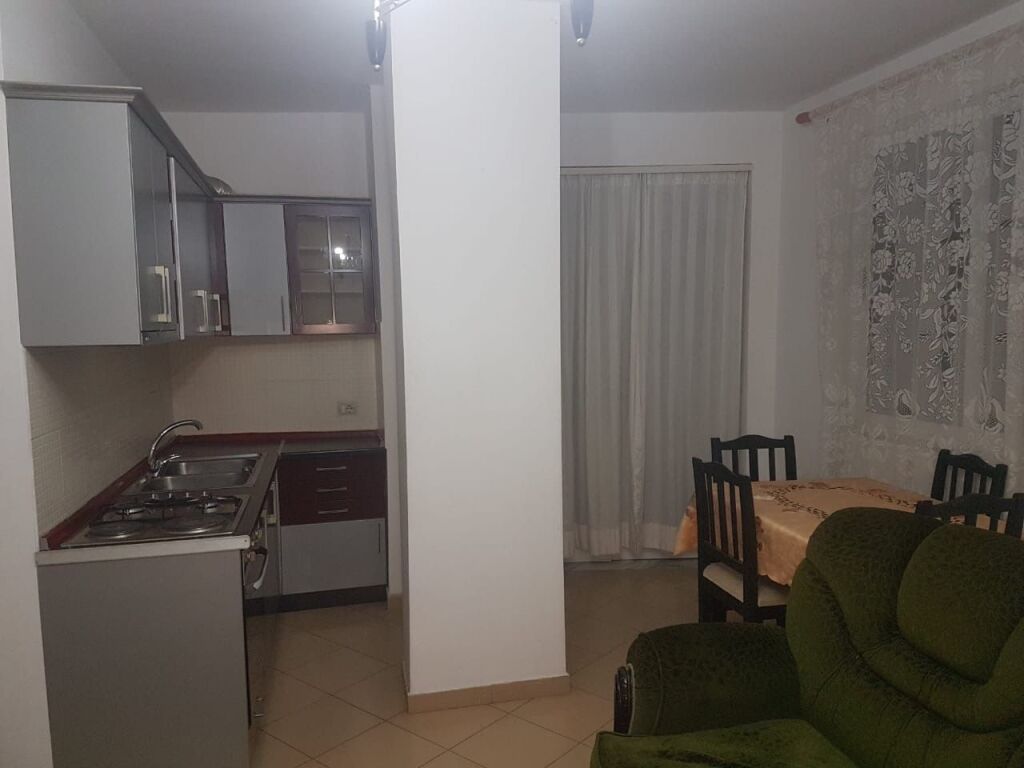 Apartament 1+1 me qera tek Cabejt ne Misto Mame