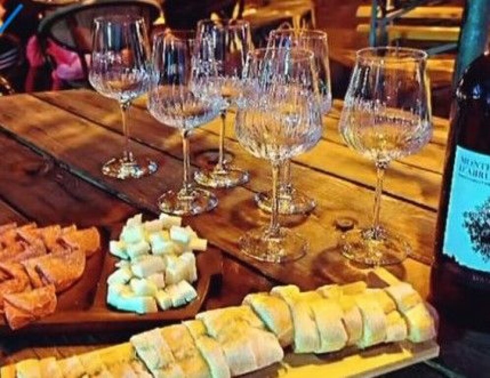 Shitet Biznesi, Fusha e Aviacionit, Tirane