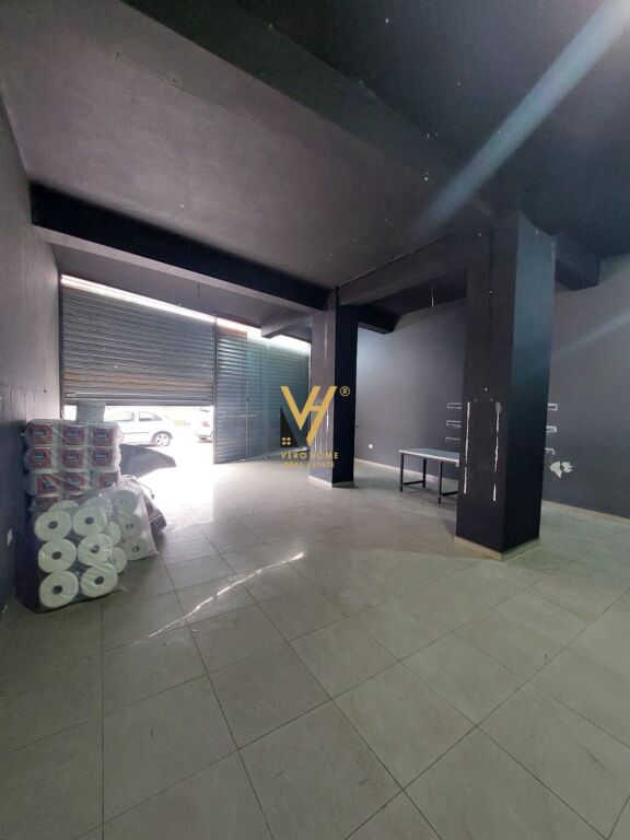 AFFITTASI NEGOZIO 86 M2 A YZBERISHT 60.000 LEKE