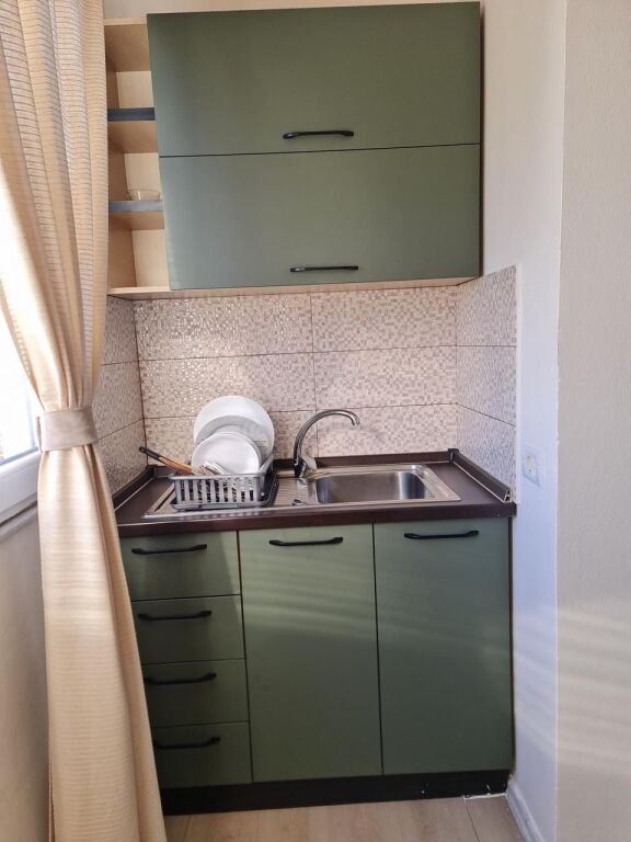 APARTAMENT 1+1 NE SHITJE NE ALI DEM