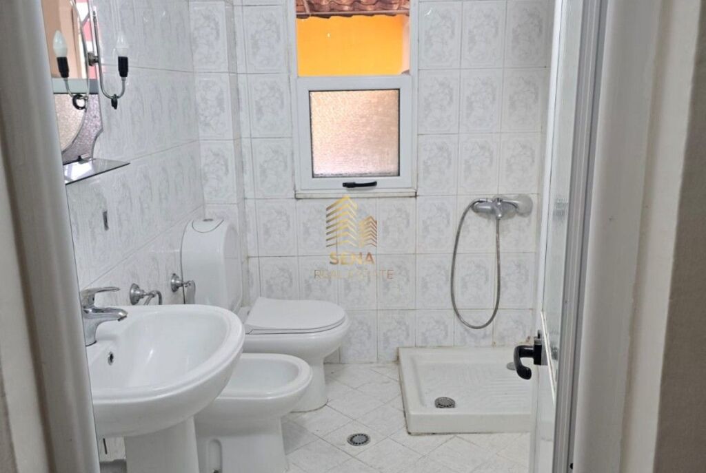 Affitto, Appartamento, 1+1+Blocco, Porcellana, 43.000 Leke /Mese