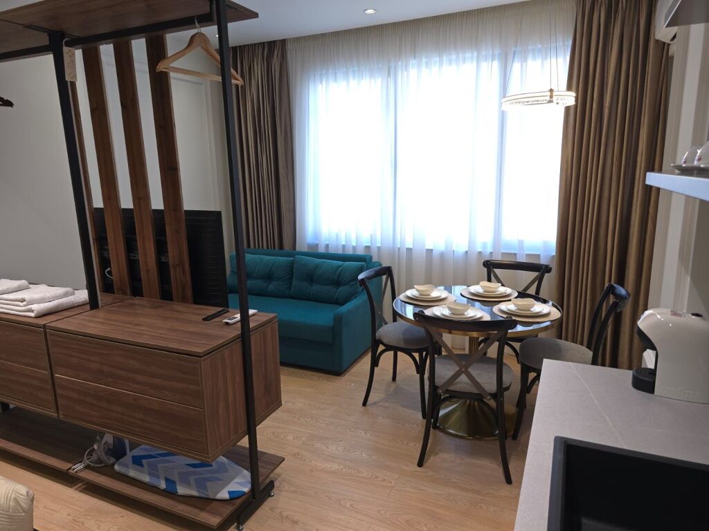 Rent 1+1 Bllok,Tirana