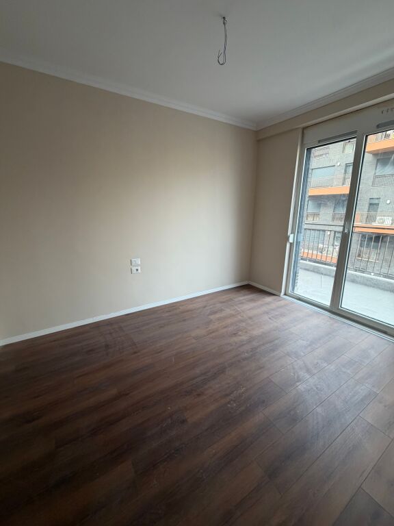 3+1, complesso del 2025, campo di aviazione arredato, 900 euro