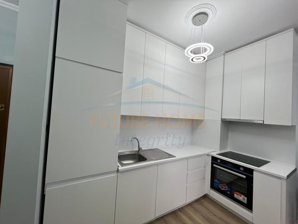 Rent, Apartment 1+1, Fortuzi Street, Tirana.