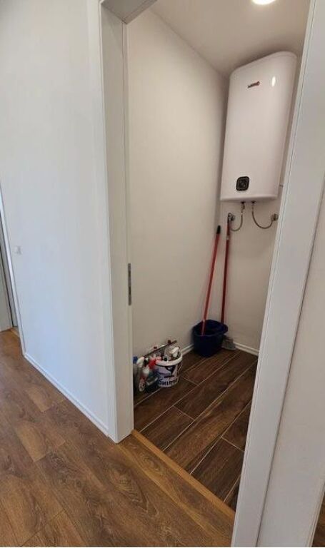 Apartament 2+1+2 post parkimi per qera tek Lake View