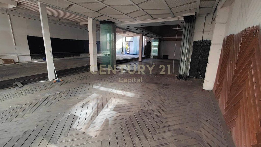 Locale Commerciale in Affitto – presso l'ex Stazione Ferroviaria, sul Piccolo Anello, Tirana