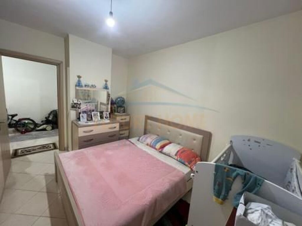 Shitet, Apartament 2+1, Misto Mame, Tiranë.