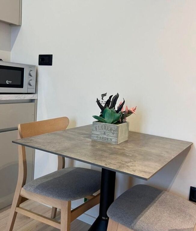 FOR SALE 3 APARTMENTS BARRICADES STREET 40,000,000 LEKE