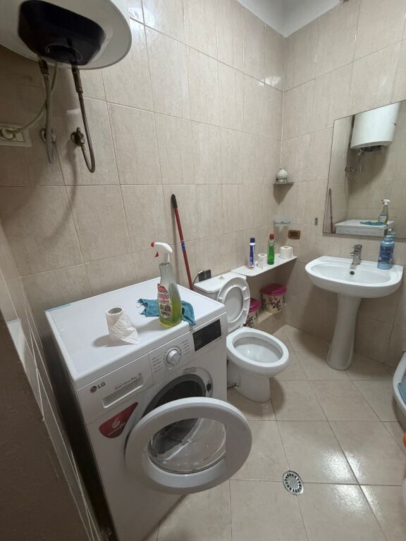 1+1,i mobiluar te mbikalimi i komunes,500 mije leke