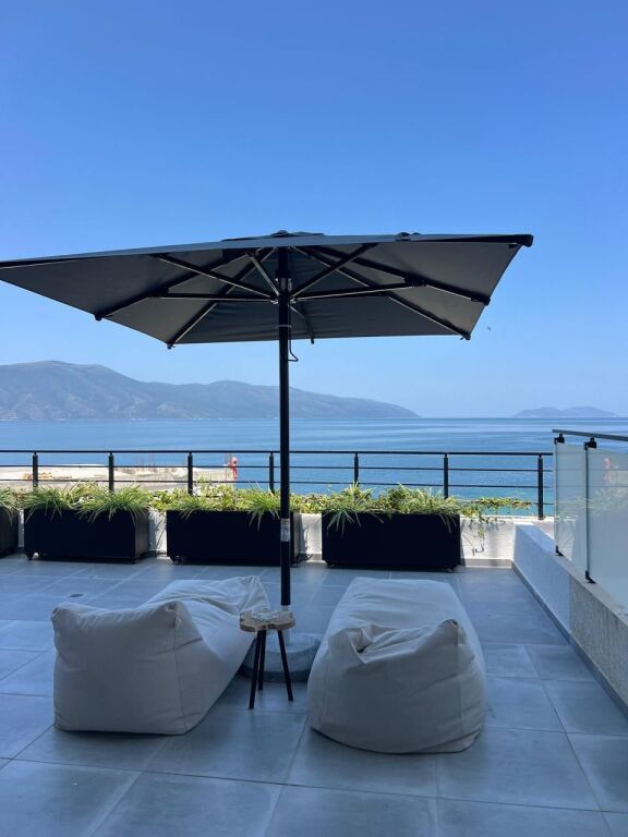 Shiten 2 garsoniere luksoze ne Radhime, Vlore gati per airBnB