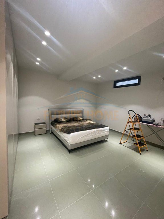 Affitto, Villa su 2 piani, Farke