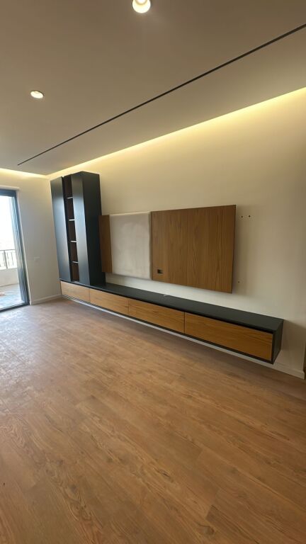 Jepet me qera 1+1+2 poste, tek liqeni thate 1100€