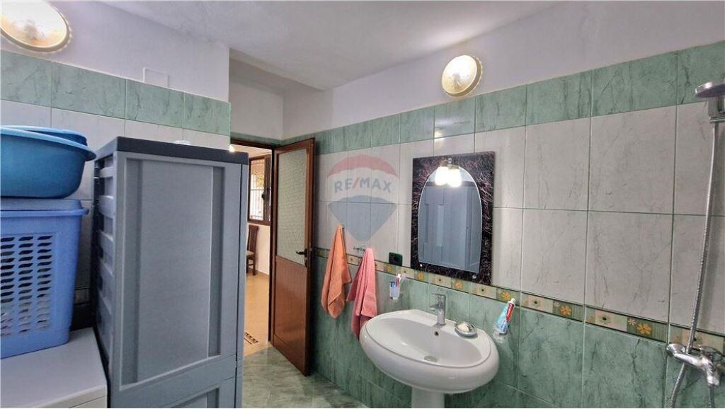 Shtëpi Private – Për Shitje – Rruga Enver Jaho, Vlorë