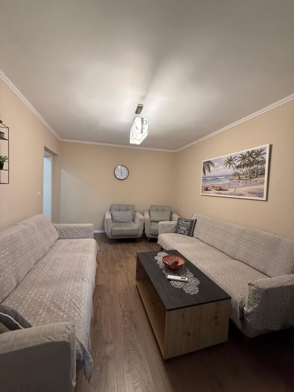 Affittasi 2+1 a Myslym Shyr