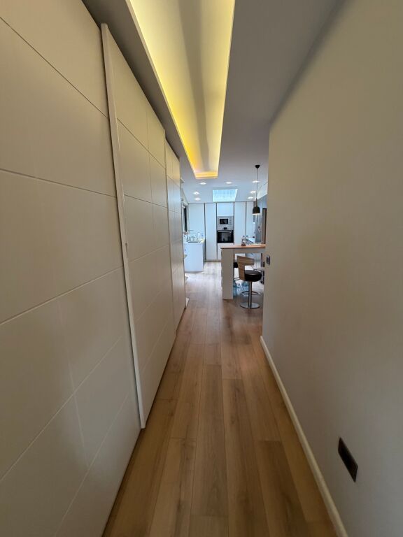 In vendita 2+1, con veranda, investito, lago secco, 300 milioni di lek