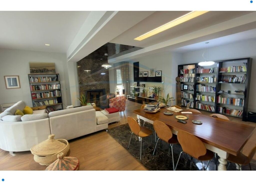 For sale, Apartment 2+1+2+Veranda+Parking Space, Pazari i ri, Tirana