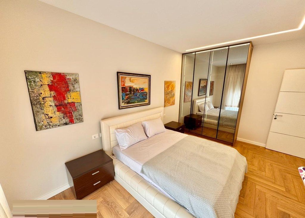 JAPIM APARTAMENT 2+1+POST PARKIMI PRANE PAZARIT TE RI!