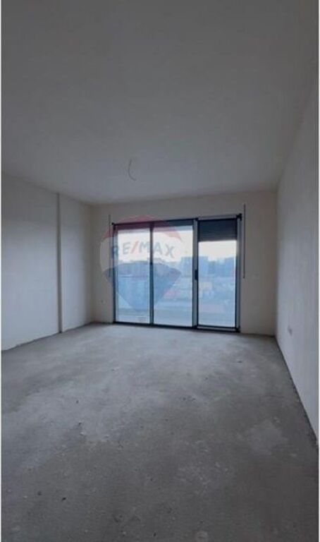 Shitet Apartament 2+1+2 në Don Bosco