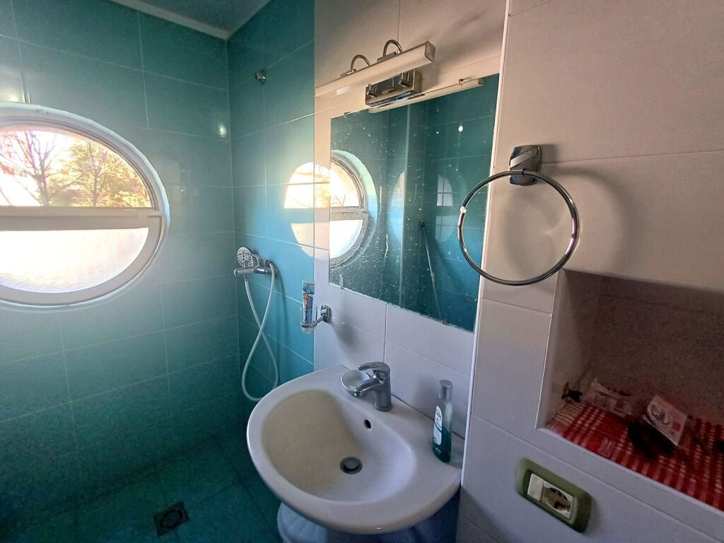 Apartament 2+1 me qira Ish Ekspozita (prane Gjykates) 550 euro