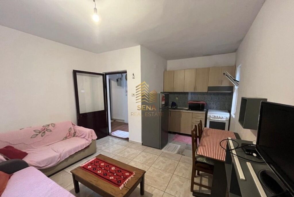 Rent, Private Entrance,1+1,Brryli,30,000 Leke /Month