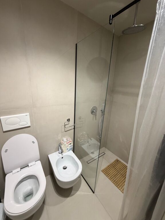 1+1,arredato vicino allo stadio Dinamo,750 euro,disponibile anche per Airbnb