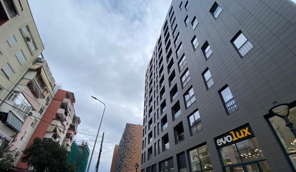 EXCLUSIVE! PARIS MUNICIPALITY COMMERCIAL UNIT FOR RENT BY THE ROAD