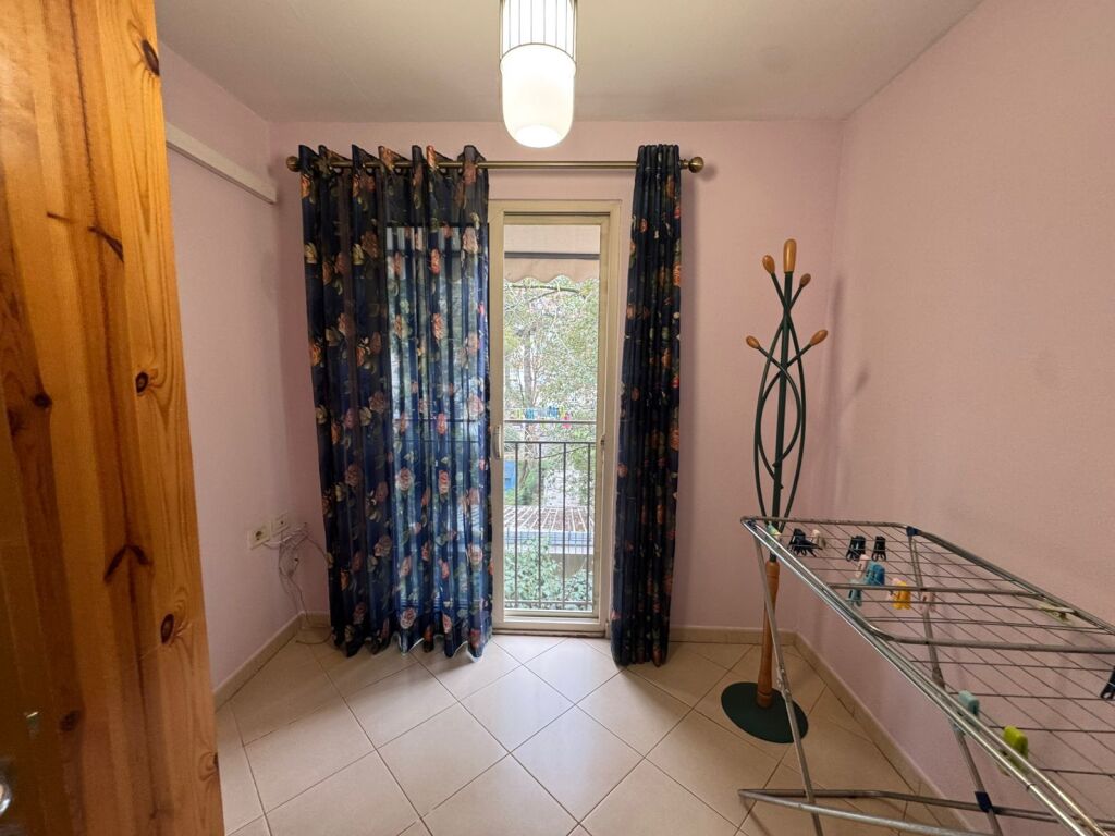 Apartament 2+1, Rruga e Durresit!