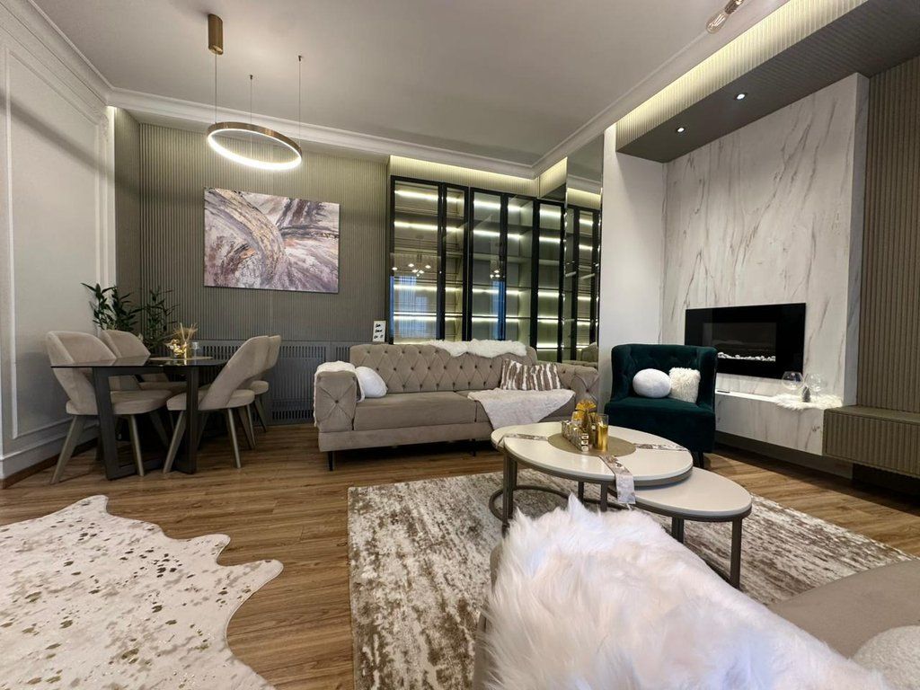 Affittiamo appartamento 2+1+2 con posto auto, Park Gate Residence!