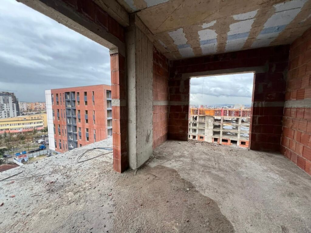 Vendiamo appartamento 1+1 presso l'ex Campo di Aviazione