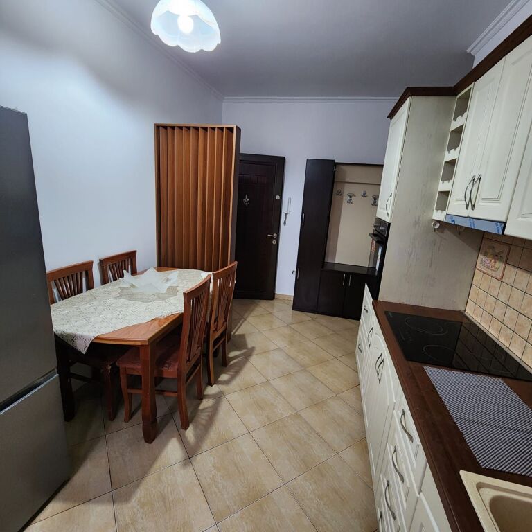Apartament me Qira 2+1 – Afër Kristalit !