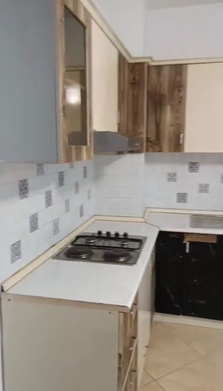 Apartament me qera 1+1 bosh ne astir