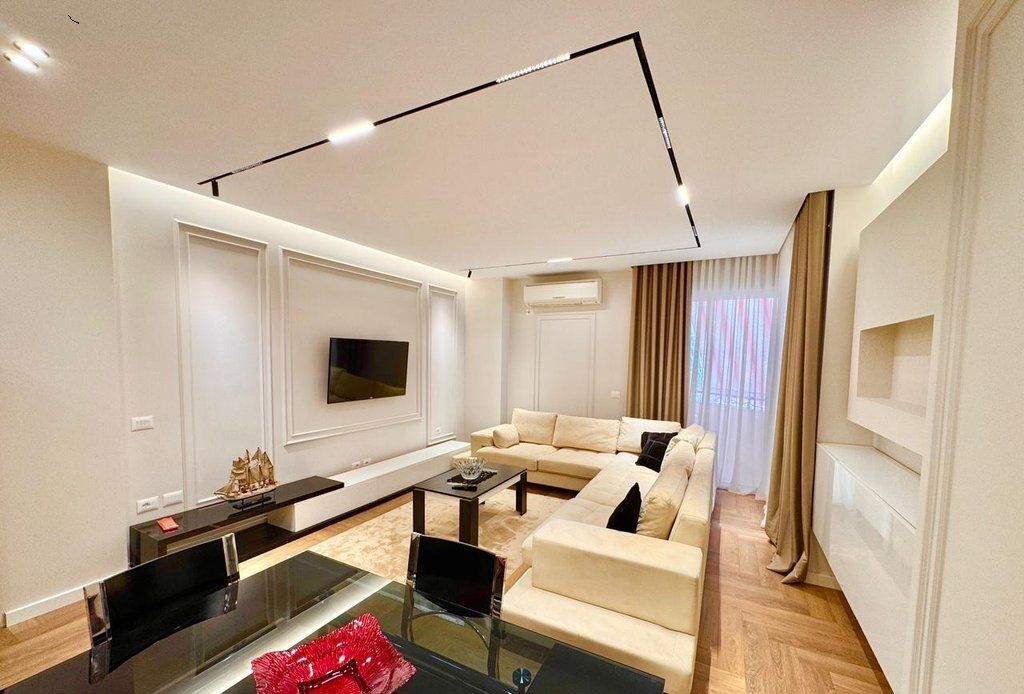 JAPIM APARTAMENT 2+1+POST PARKIMI PRANE PAZARIT TE RI!