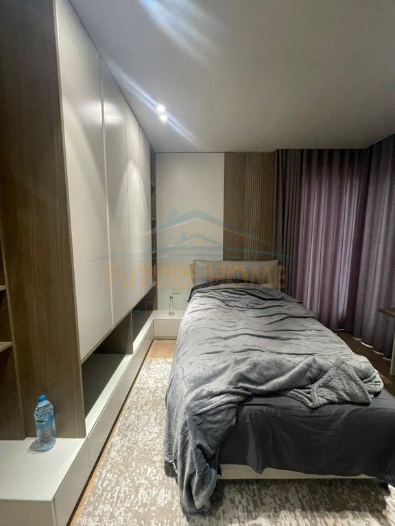 Affitto, Villa su 2 piani, Farke