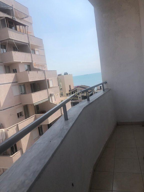 APARTAMENT 1+1 PER QIRA NE DURRES ME PAMJE NGA DETI !