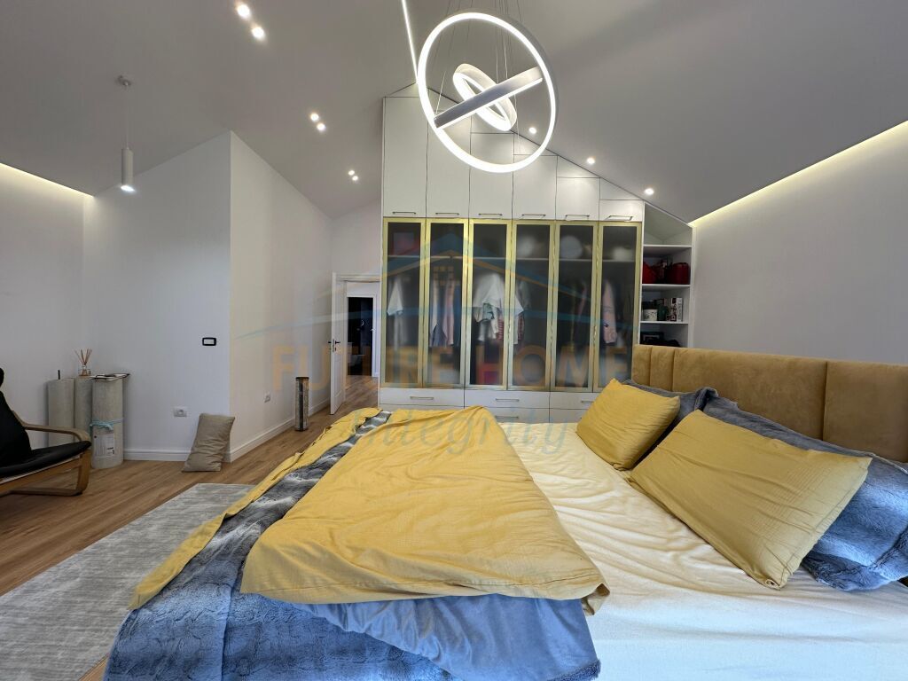 Affitto, Villa su 2 Piani, TEG, Tirana.