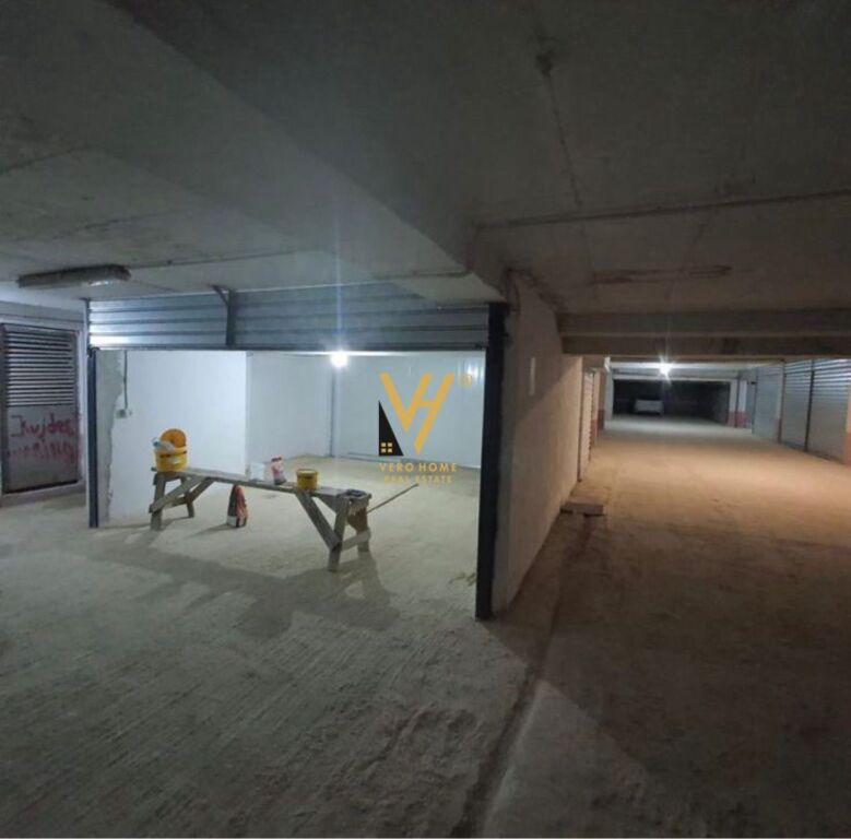 SHITET GARAZH 40 M2 TE ALI DEMI 38.000 EURO