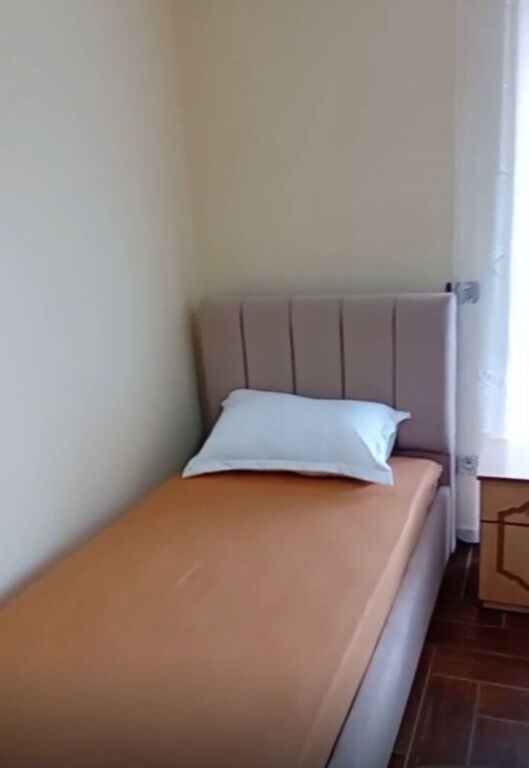 🏢Nella zona di Xhamllik, vicino a Rossman&amp;Lales, si affitta appartamento 2+1 arredato. 60.000 Leke