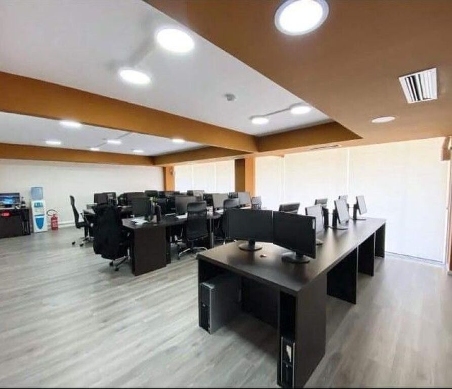 SHITET ZYRE 200 M2 SHESHI WILLSON 1.265.000 EURO