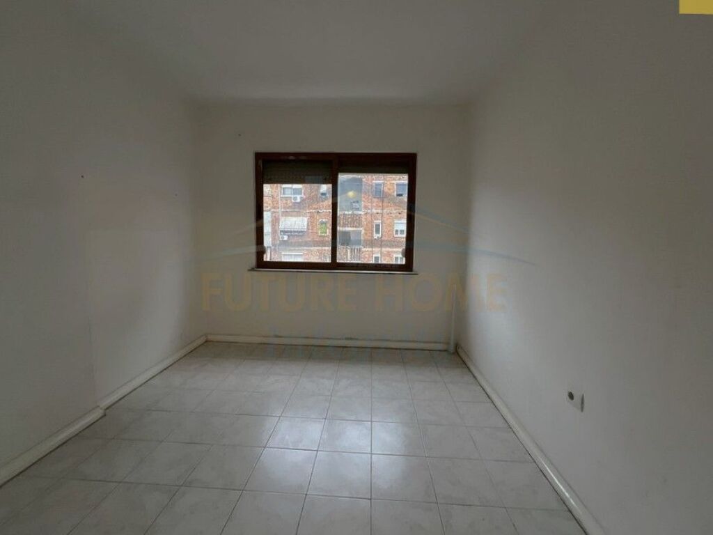 In vendita, Appartamento 2+1, Ex Esposizione, Tirana.