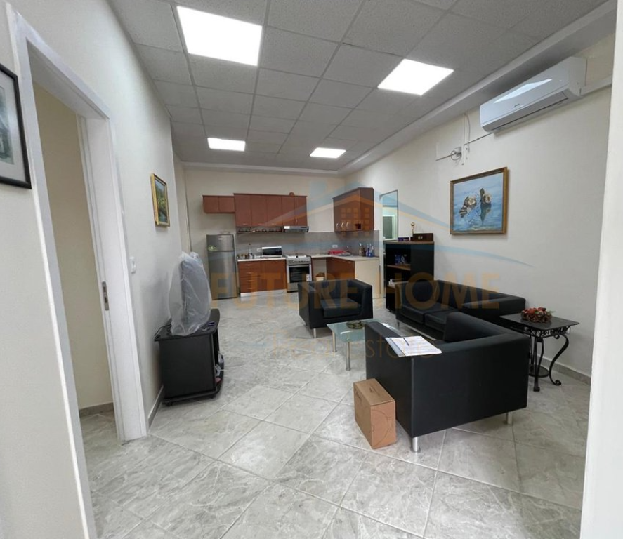 Qira, Apartament 2+1 , Rruga e Kavajes, Tiranë