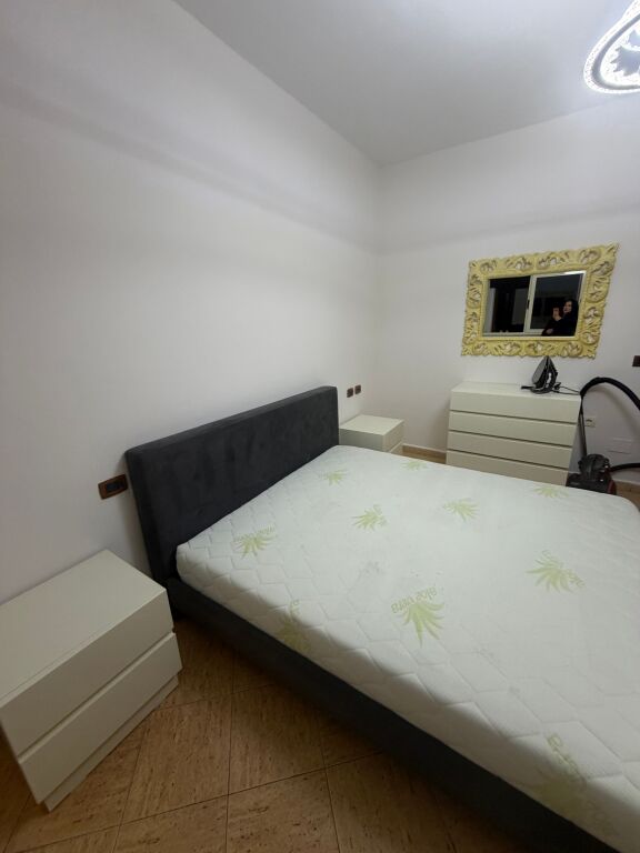 1+1,i mobiluar te mbikalimi i komunes,500 mije leke