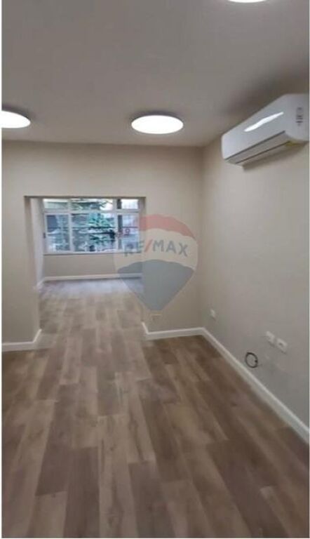 APPARTAMENTO 2+1 VUOTO PER UFFICI DI MARGARITA TUTULANI