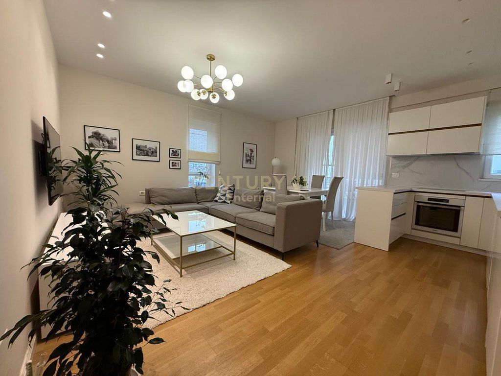 AFFITTASI APPARTAMENTO 2+1 VICINO AL GIARDINO BOTANICO