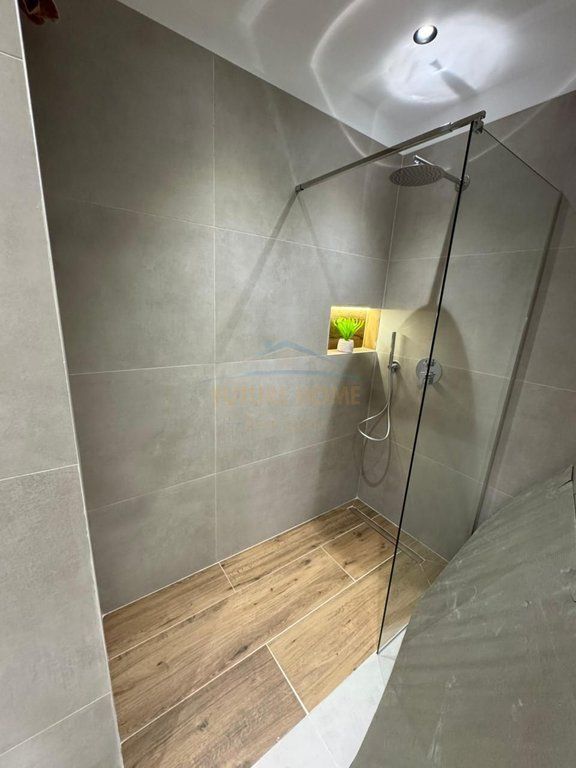 In vendita, Appartamento 2+1, Zogu i Zi, Tirane. DB63809