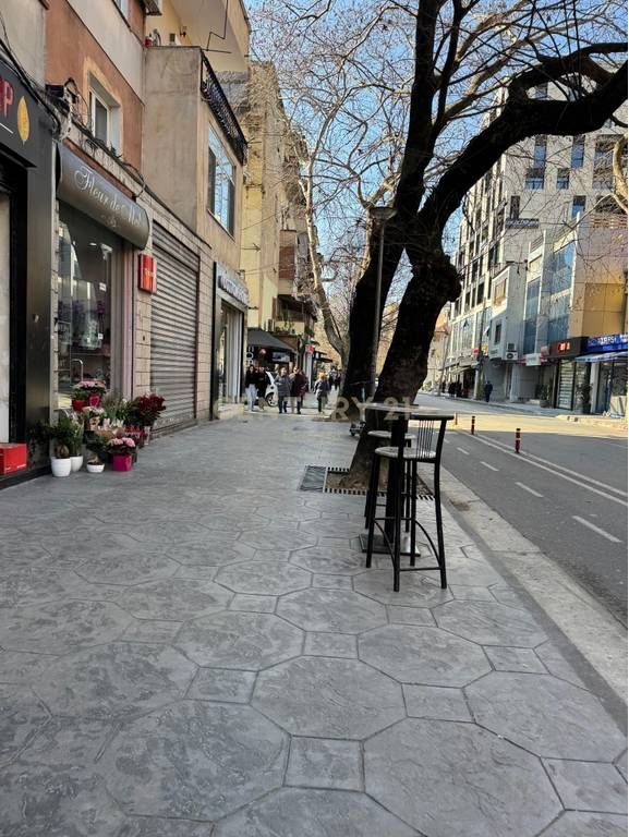 MYSLYM SHYRI, SHESIM DYQAN